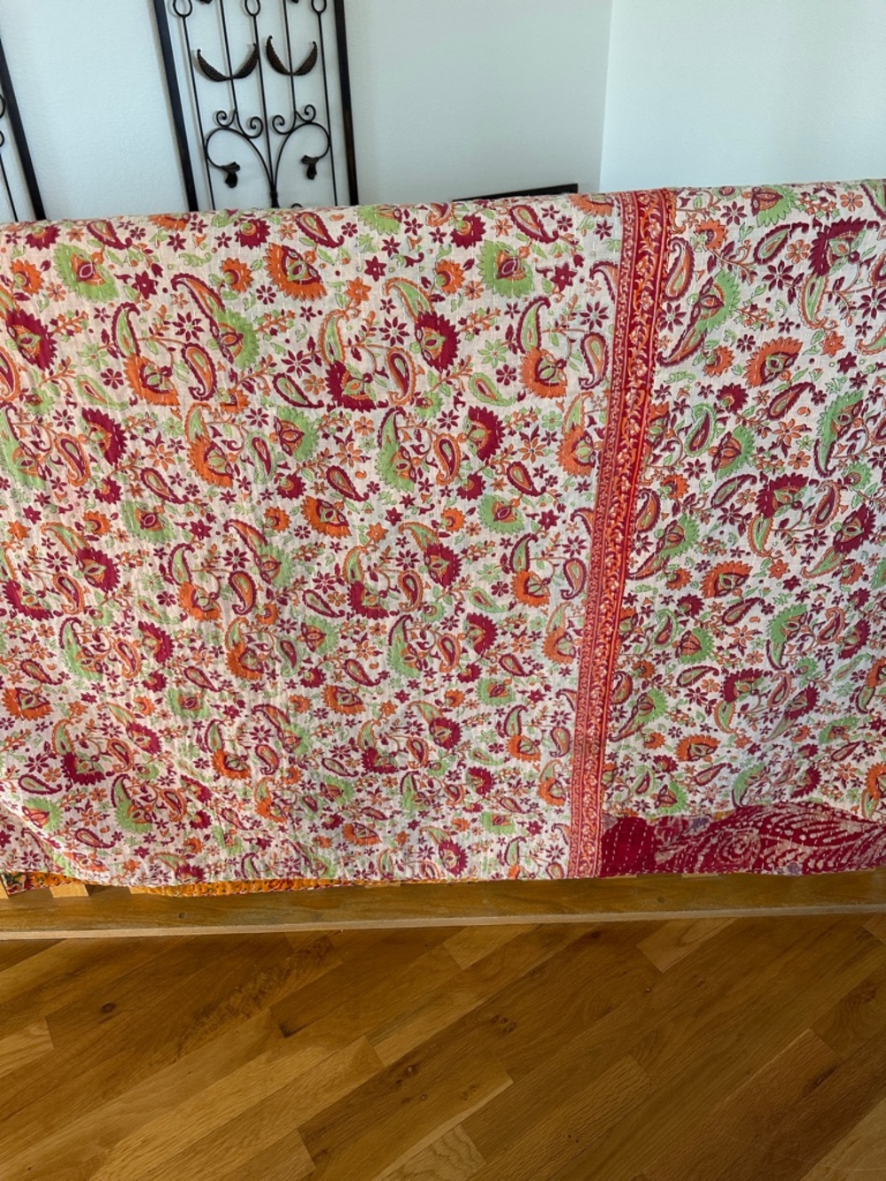 K38 Gorgeous Lady Reversible Twin Kantha Quilt - Picture 2 of 4